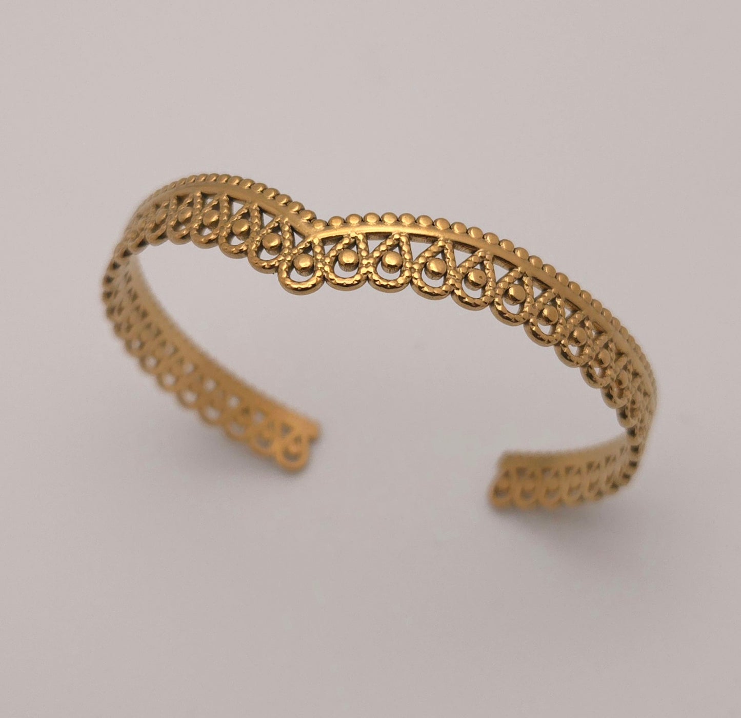 Linda V Cuff - Power, softly worn