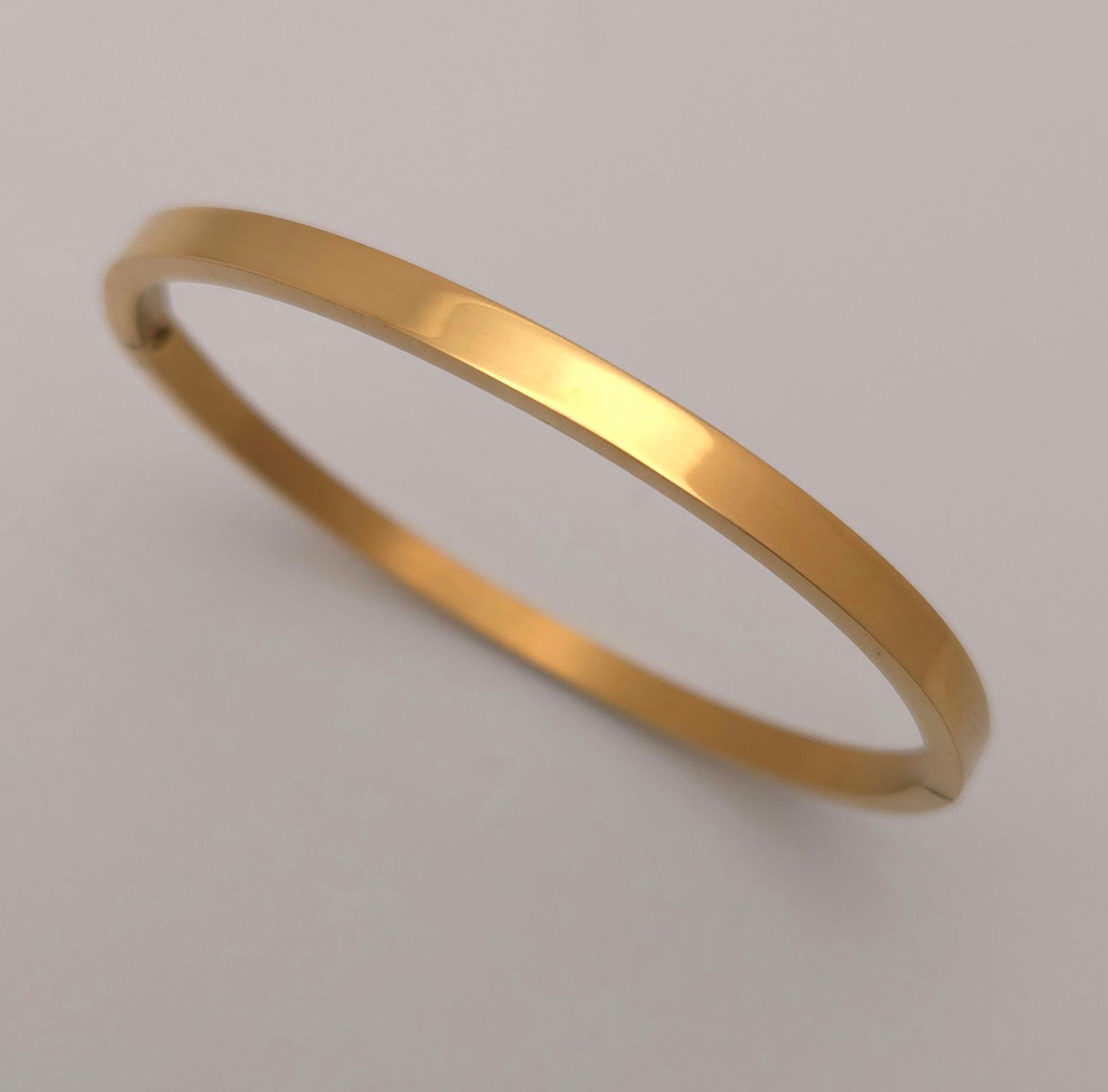 Plain Bangle - Timeless, defined