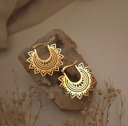 Hanna Earrings - Wild heart. Golden spirit.