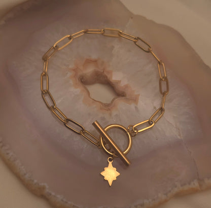 Nora Paperclip Chain Toggle