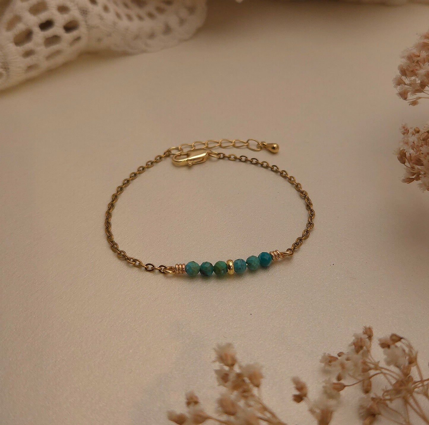 Chloe Bracelet - Soft radiance, playfully yours