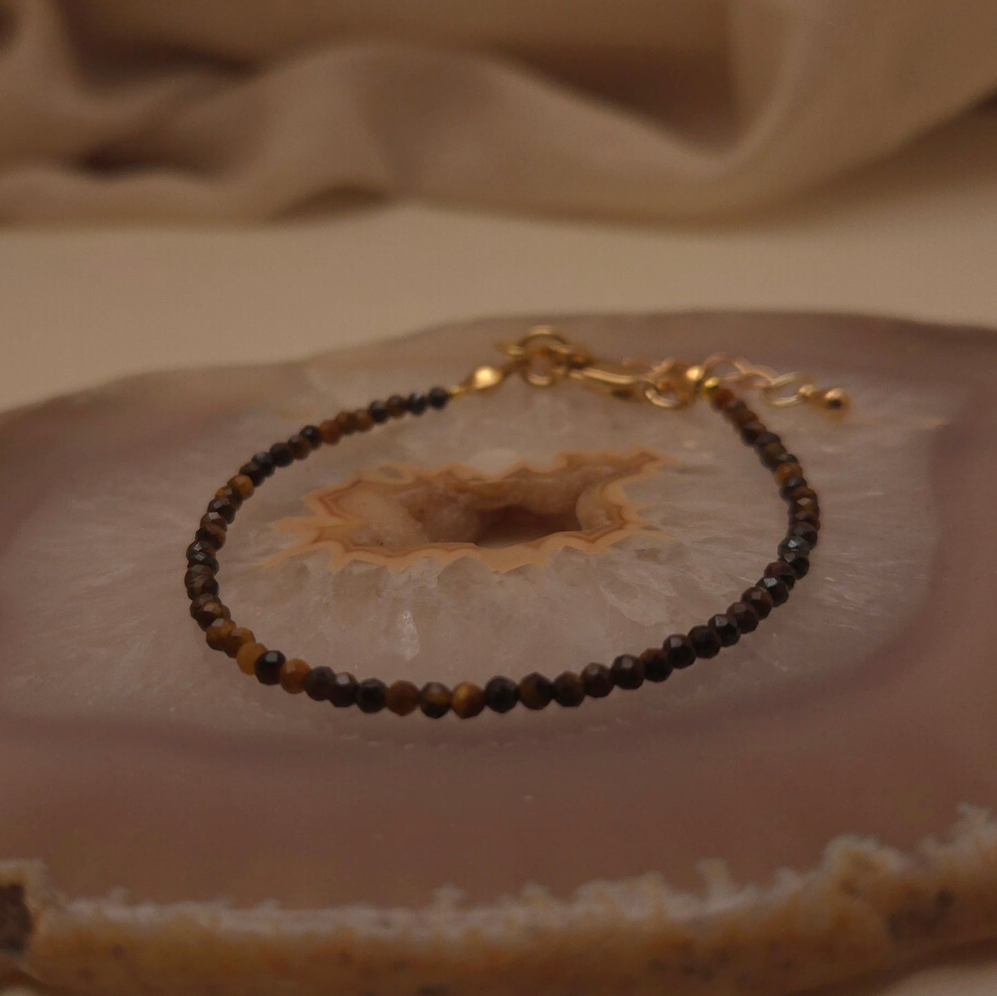 Viviane Bracelet - Glow with intention