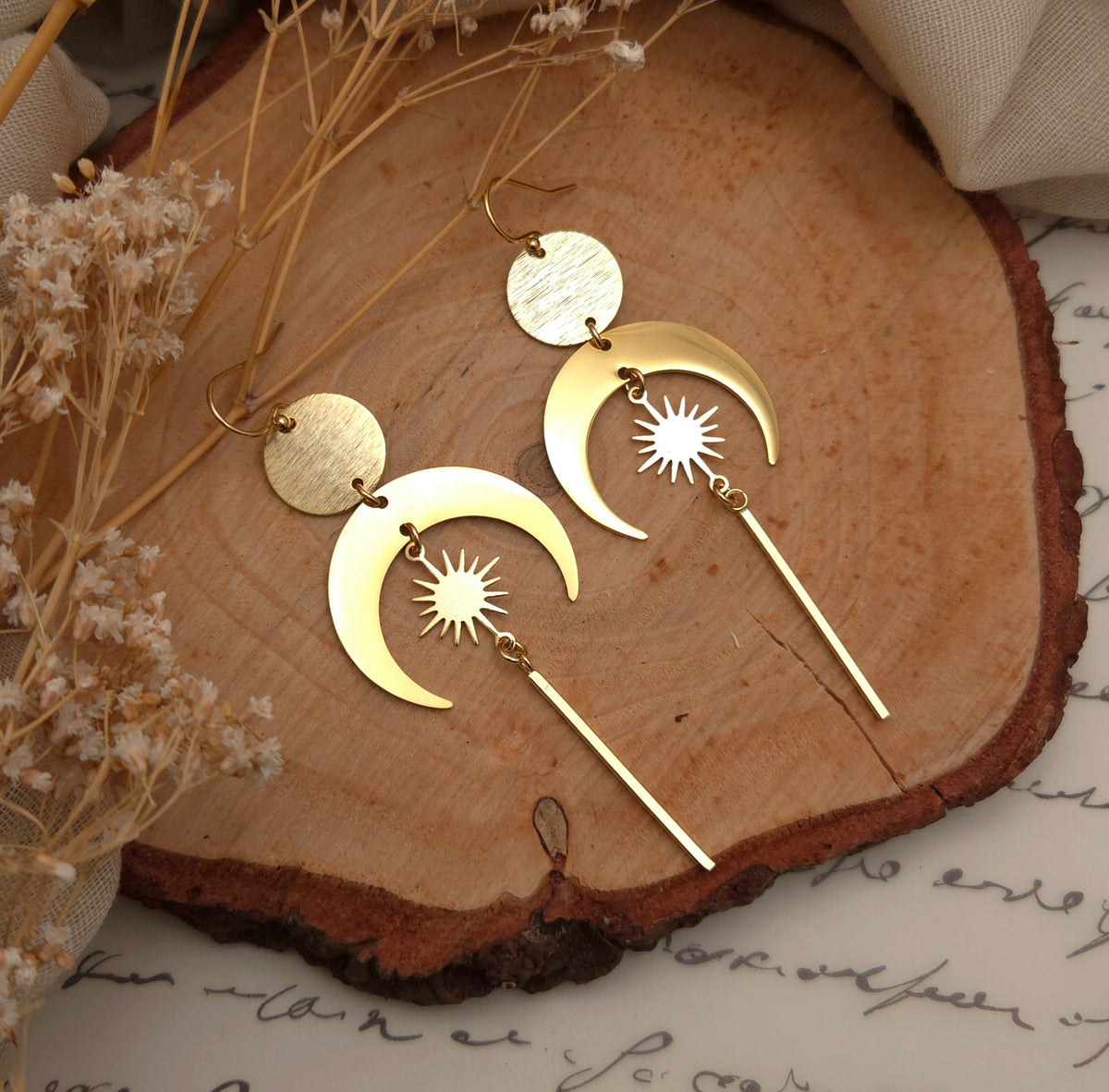 Layla Earrings - Celestial balance in motion